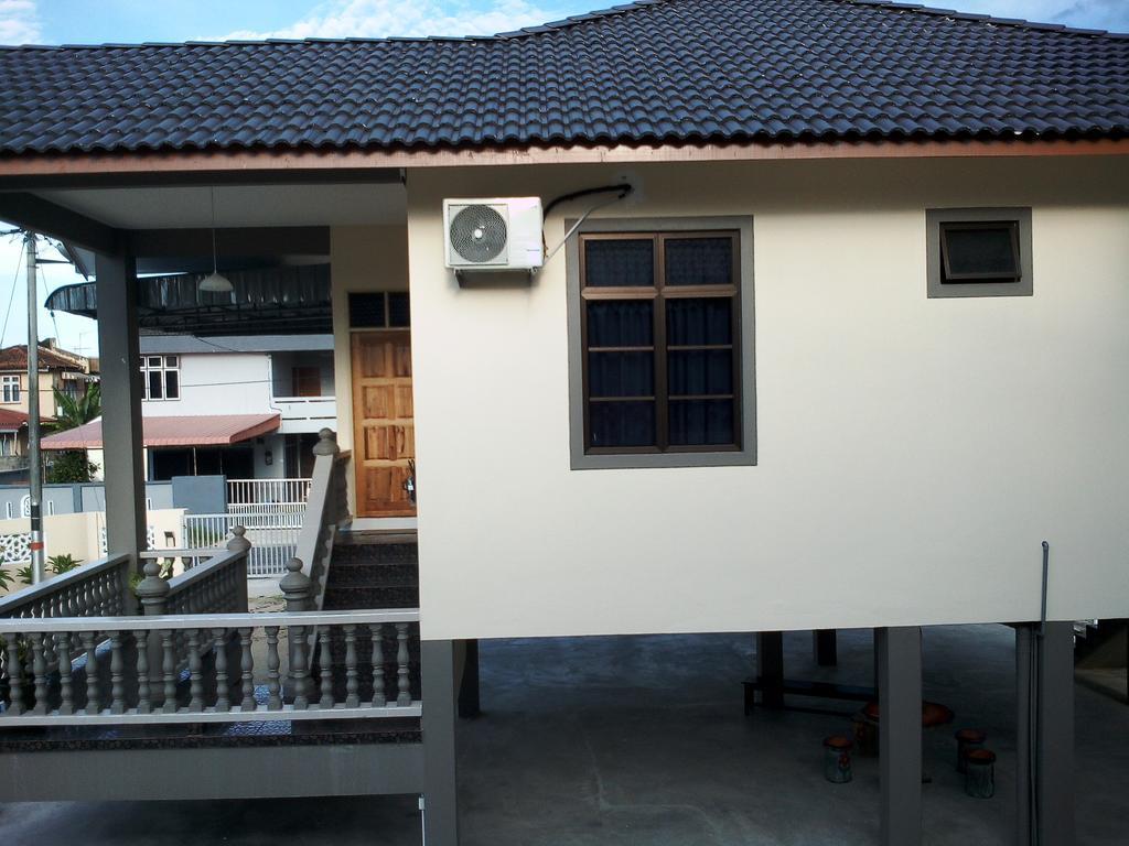 Teratak Tok Wan 1 And 2 Villa Kota Bharu Exterior photo